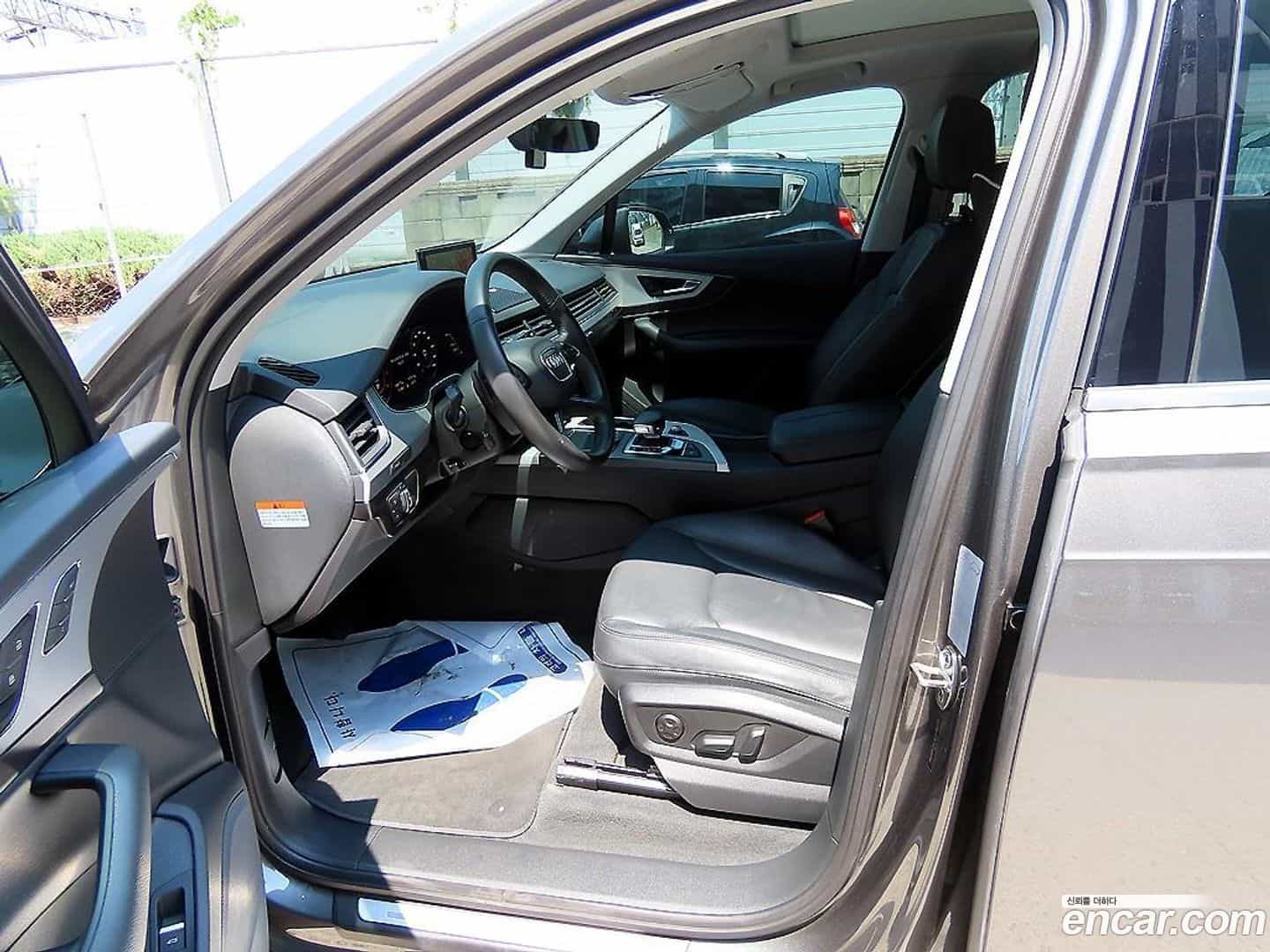 Q7 Audi 2019.10-INNER-008