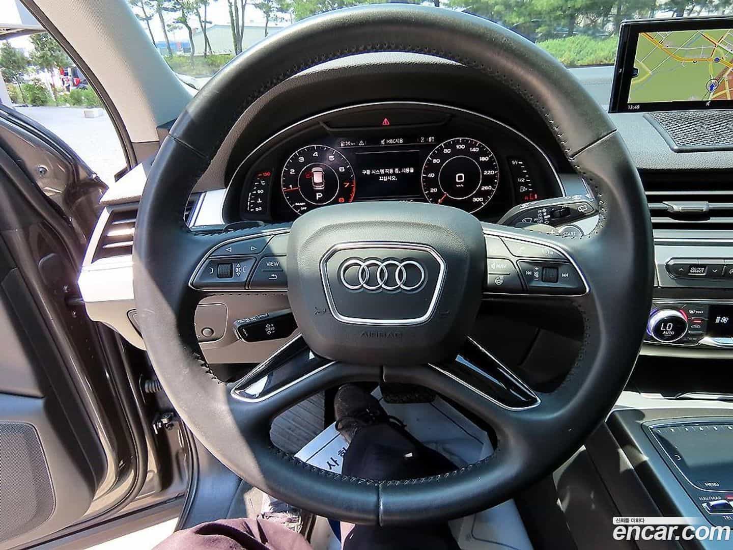 Q7 Audi 2019.10-INNER-010