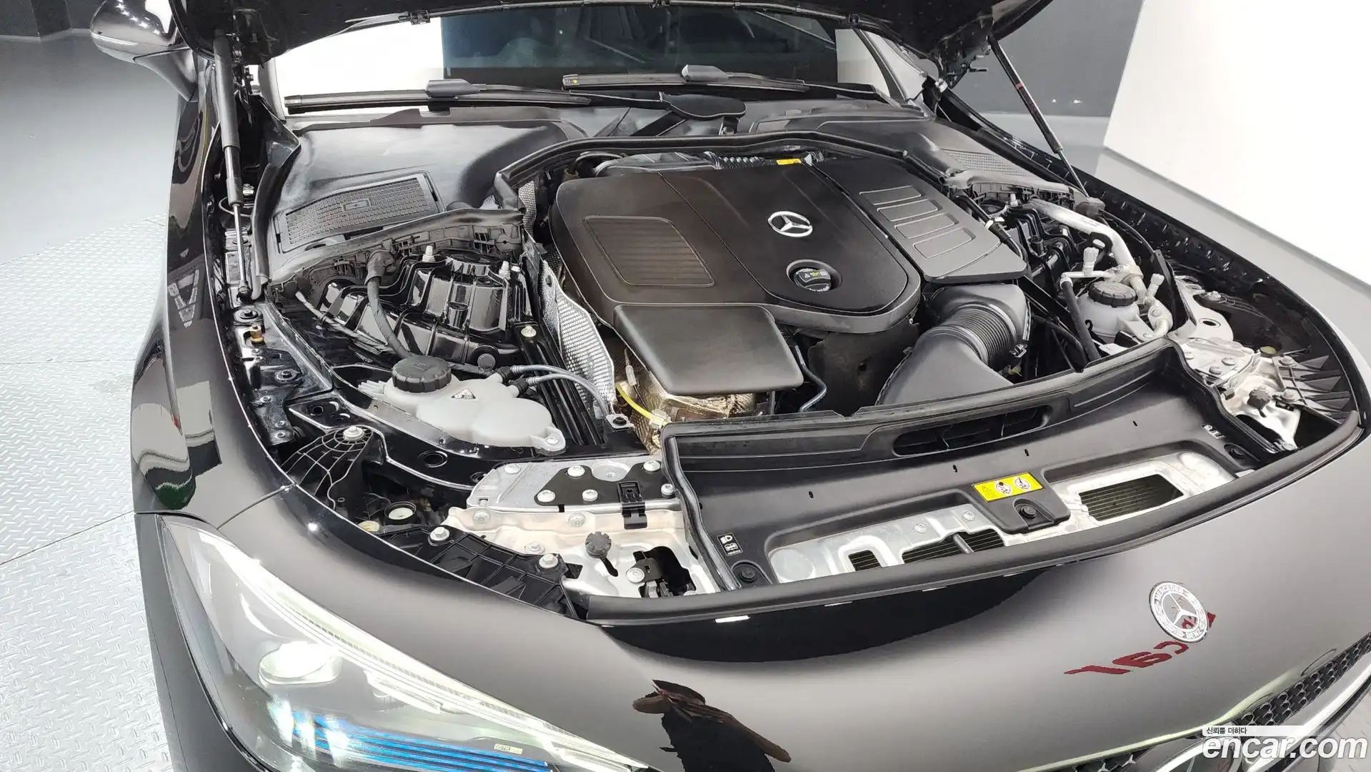 CLE-Class Mercedes-Benz 2024.10-OUTER-006