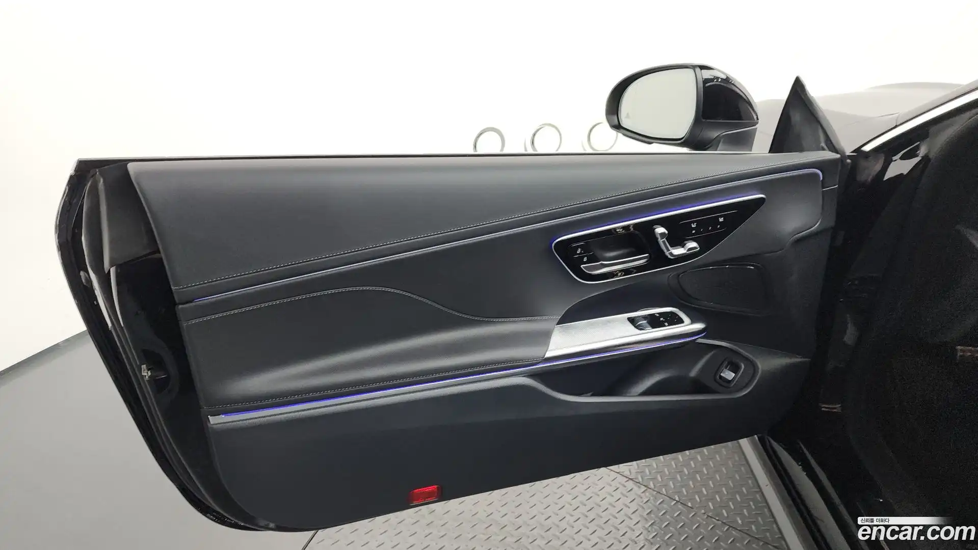 CLE-Class Mercedes-Benz 2024.10-INNER-035