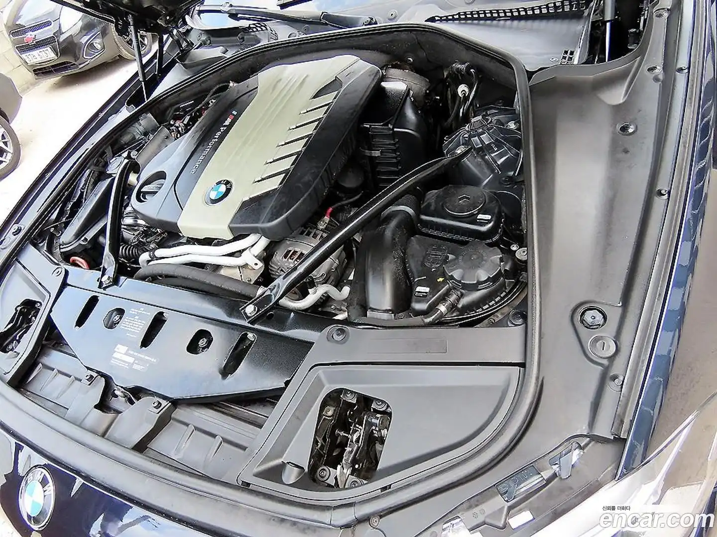 5-Series BMW 2014.8-OUTER-005