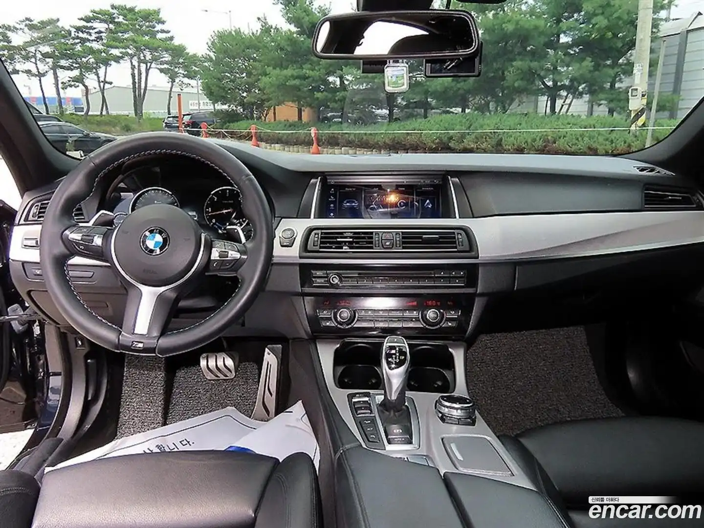 5-Series BMW 2014.8-INNER-007