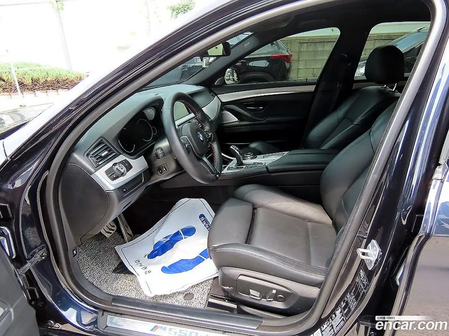 5-Series BMW 2014.8-INNER-008
