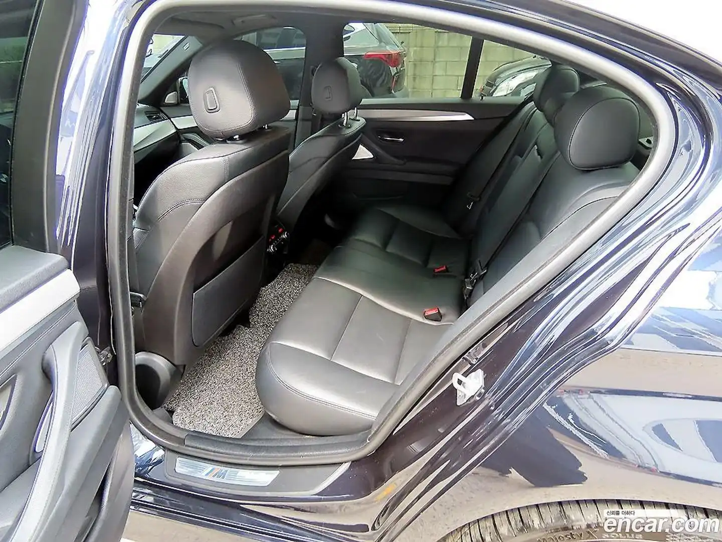 5-Series BMW 2014.8-INNER-009