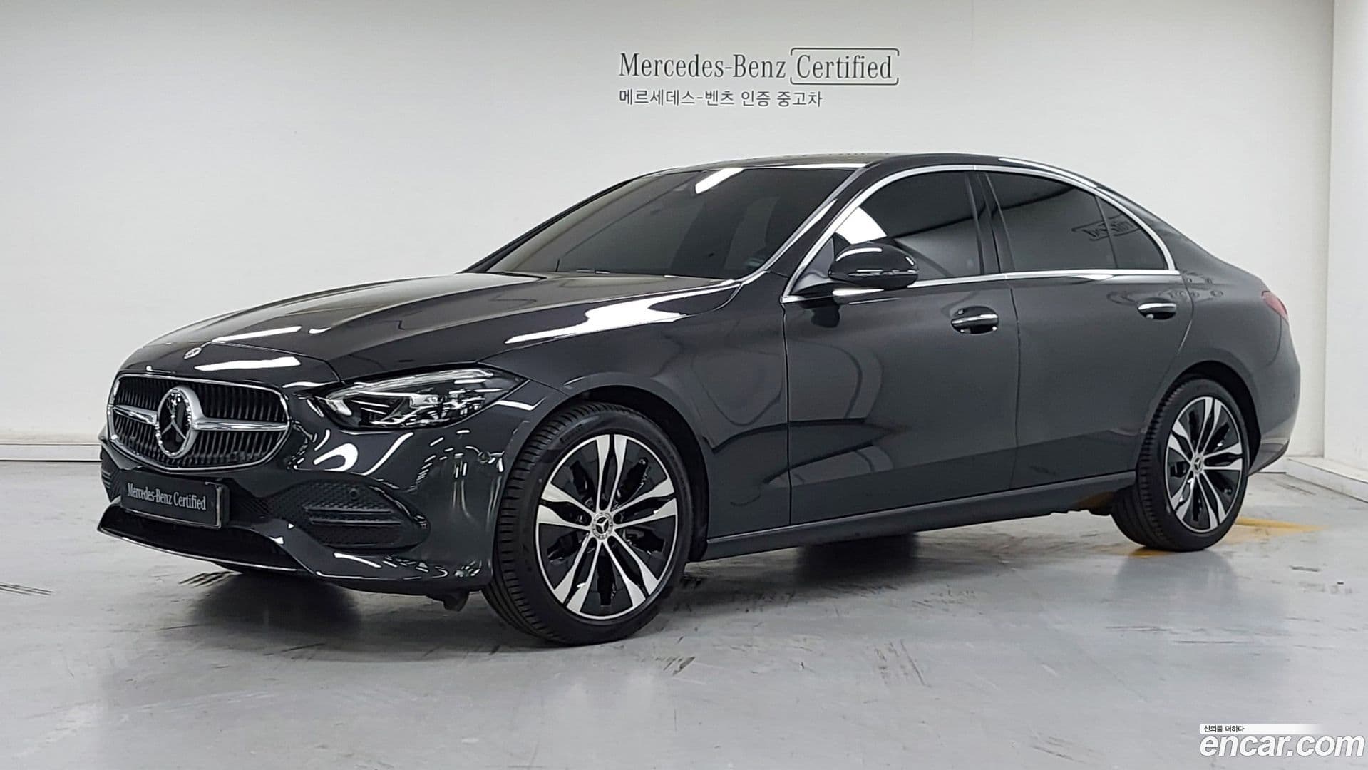 Main__Slider__Photo:C-Class Mercedes-Benz 2025.3-0
