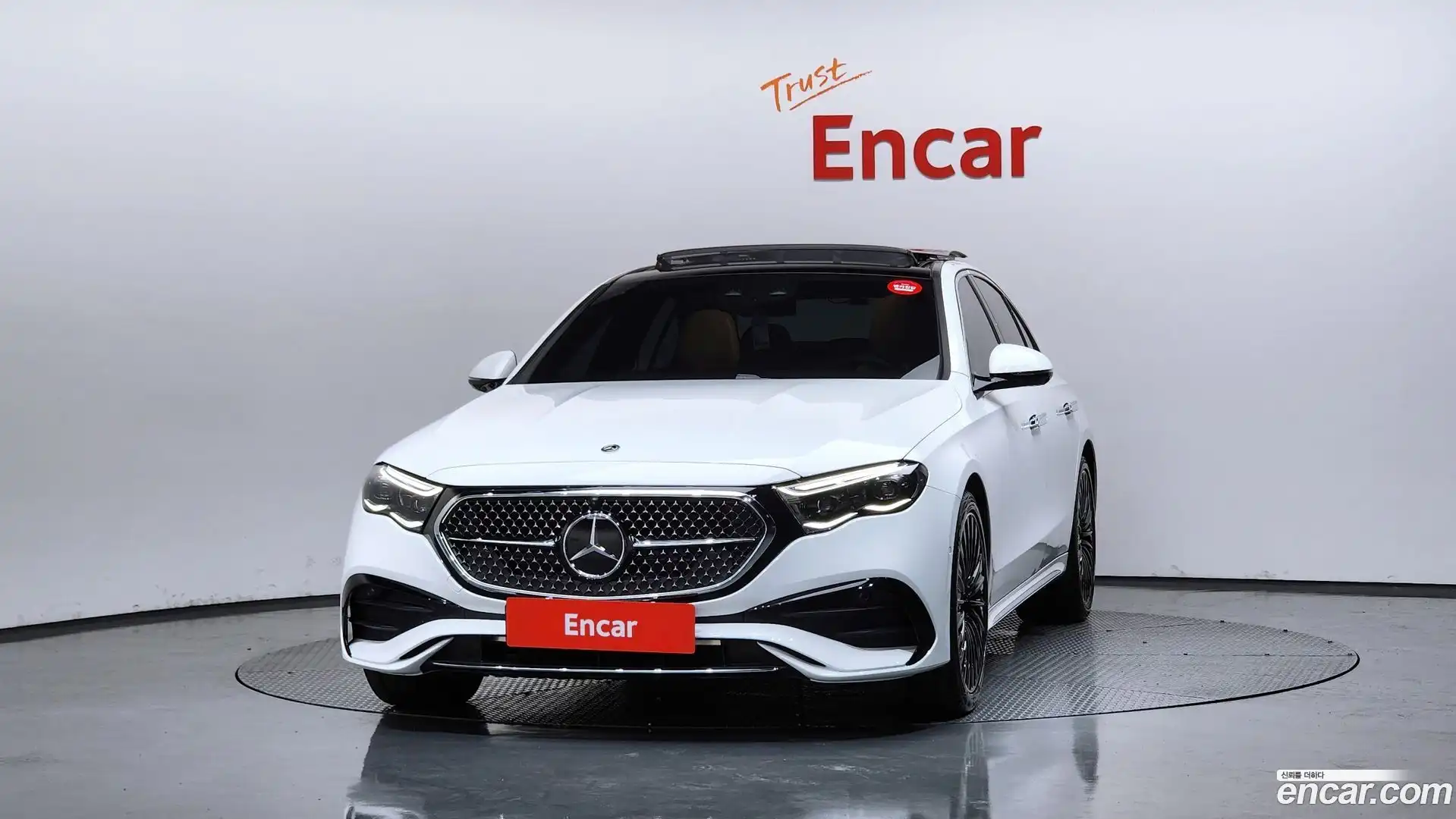 E-Class Mercedes-Benz 2025.11-OUTER-003
