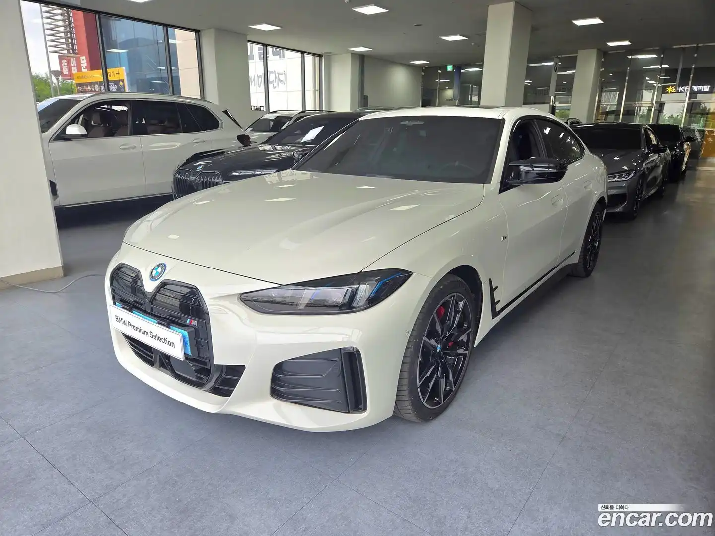 i4 BMW 2025.4-OUTER-001