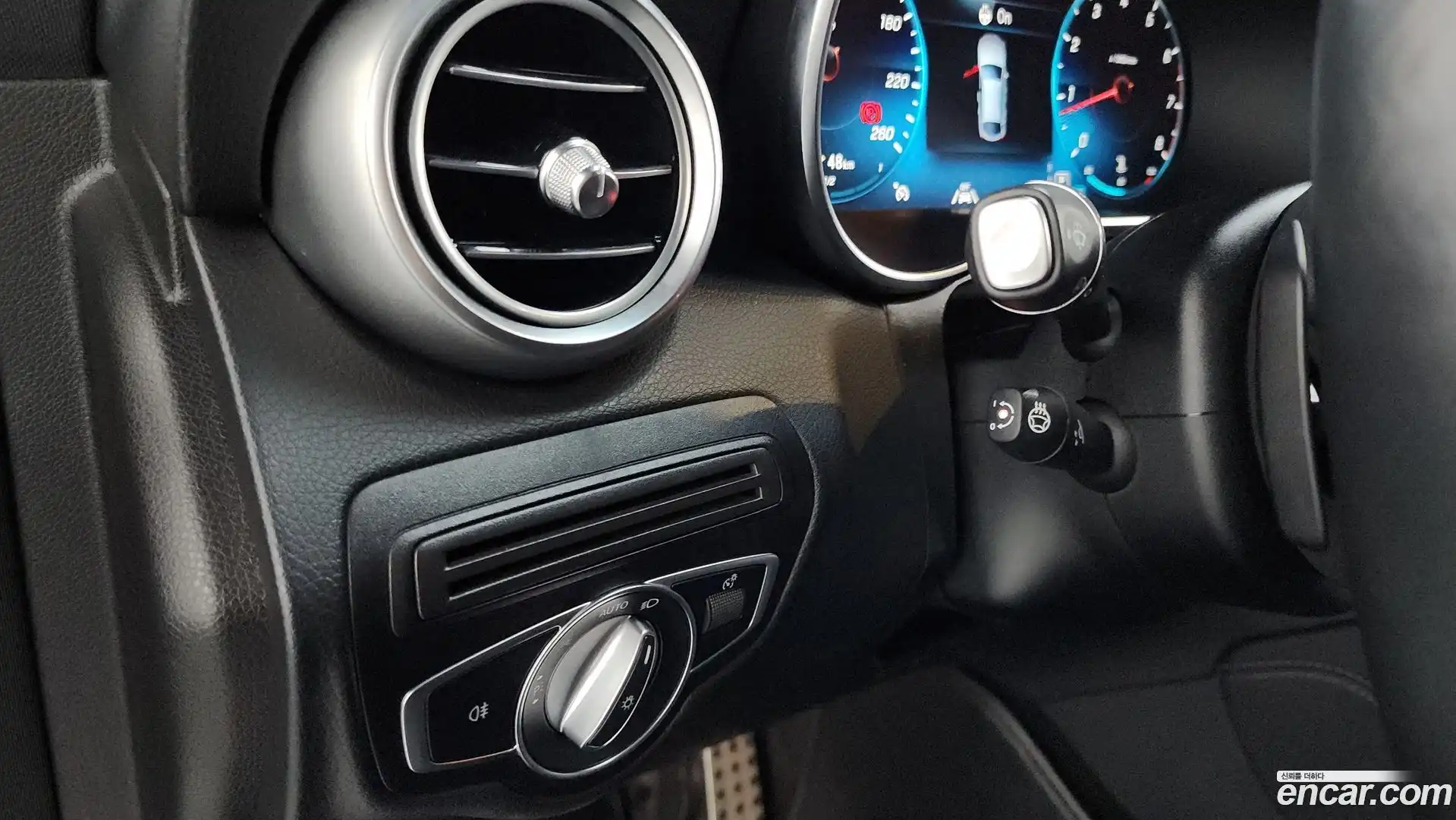 GLC-Class Mercedes-Benz 2020.1-OPTION-024