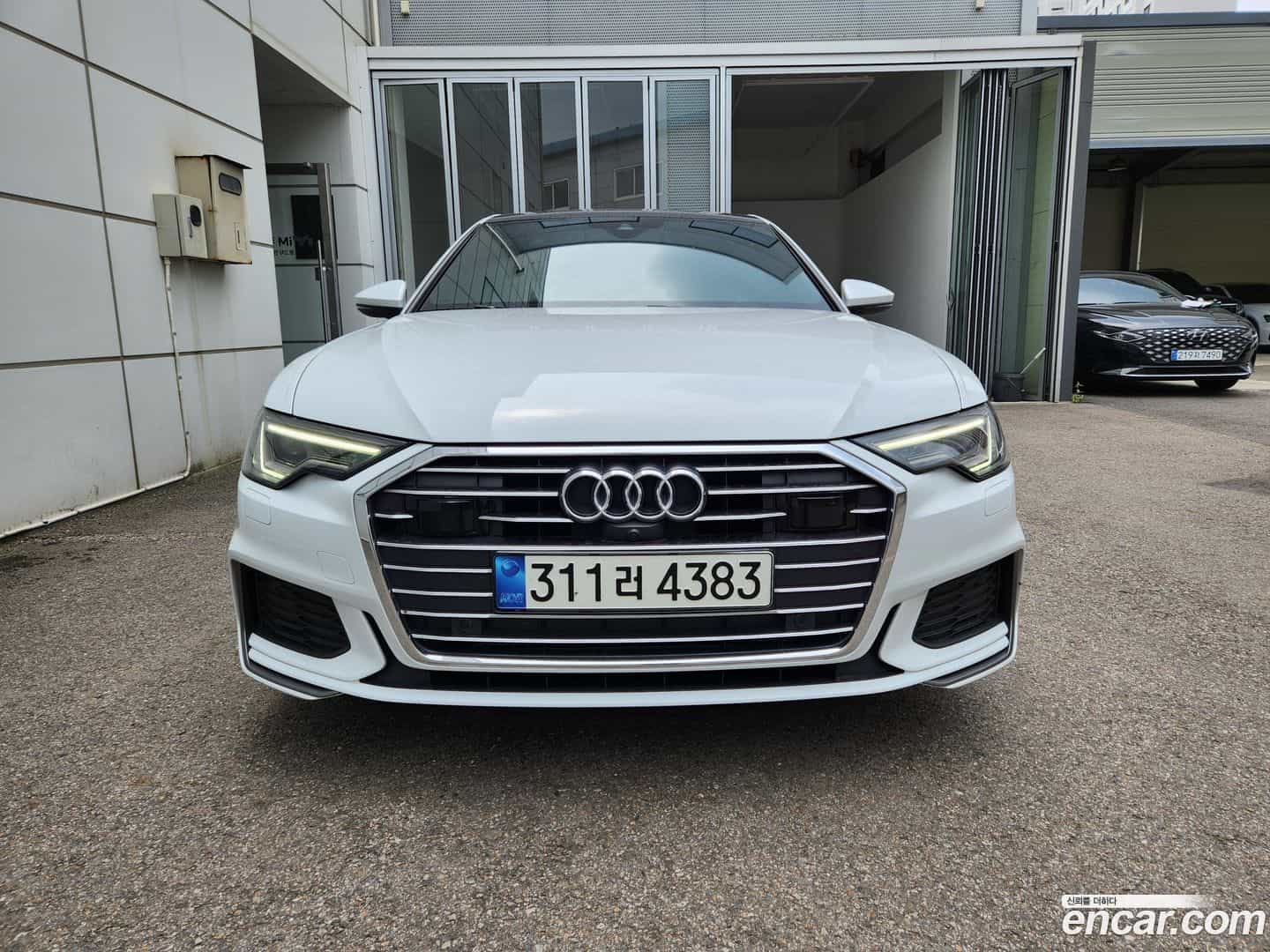 A6 Audi 2021.0-OUTER-003
