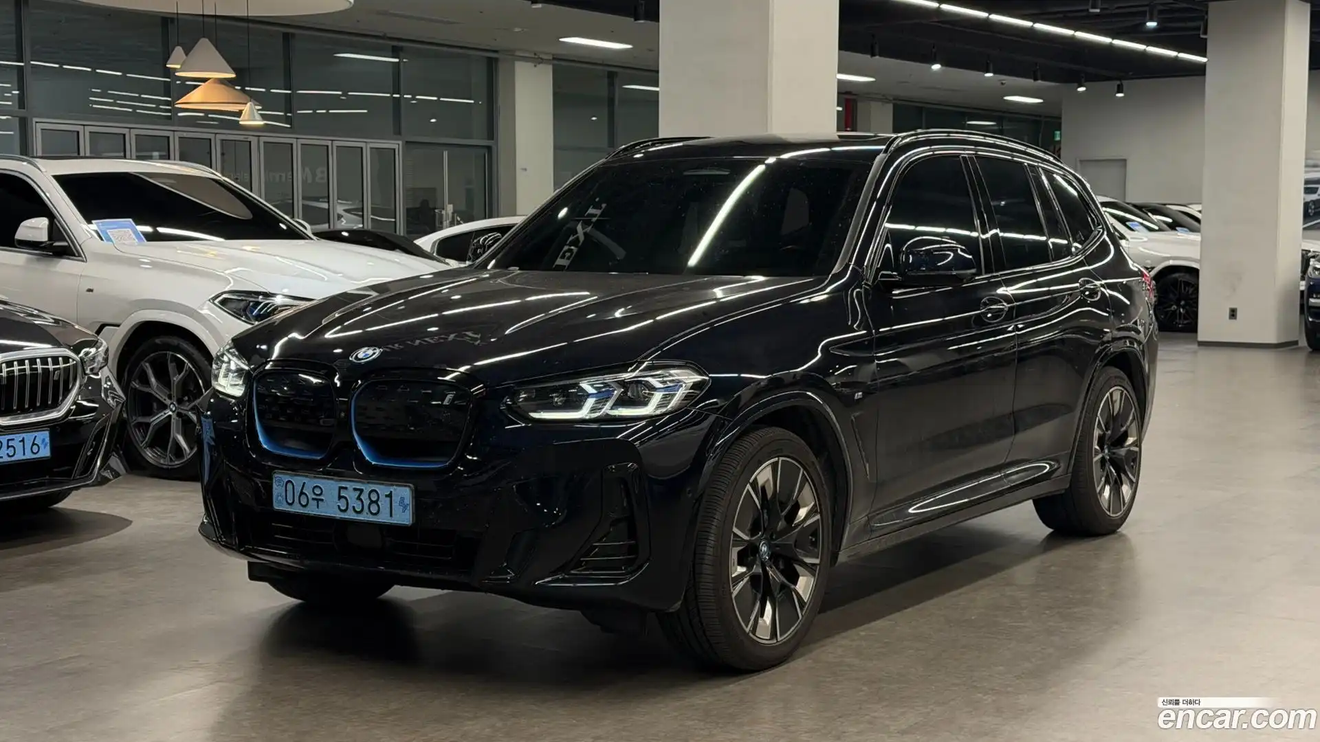 iX3 BMW 2024.1-OUTER-001