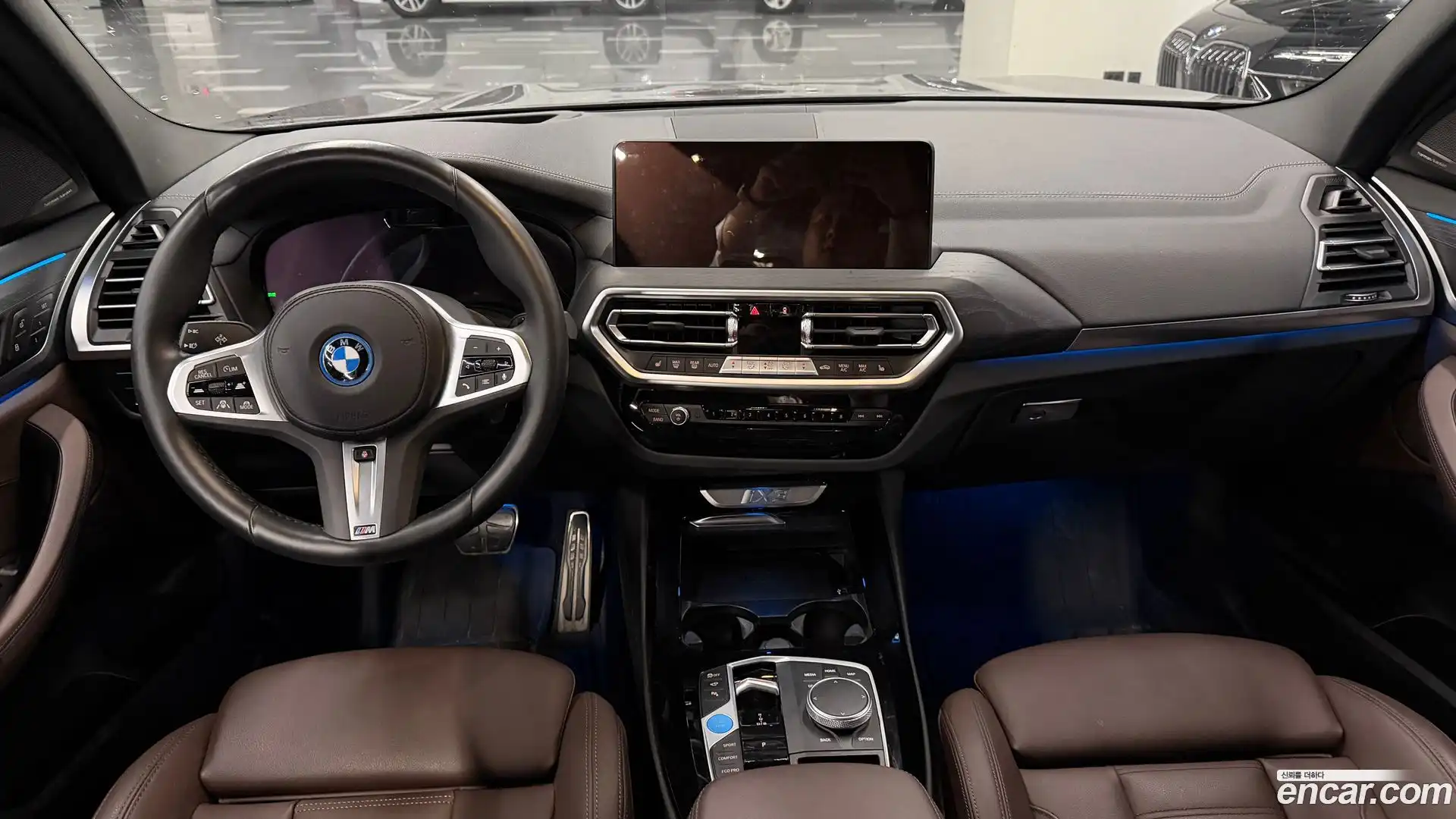iX3 BMW 2024.1-INNER-007