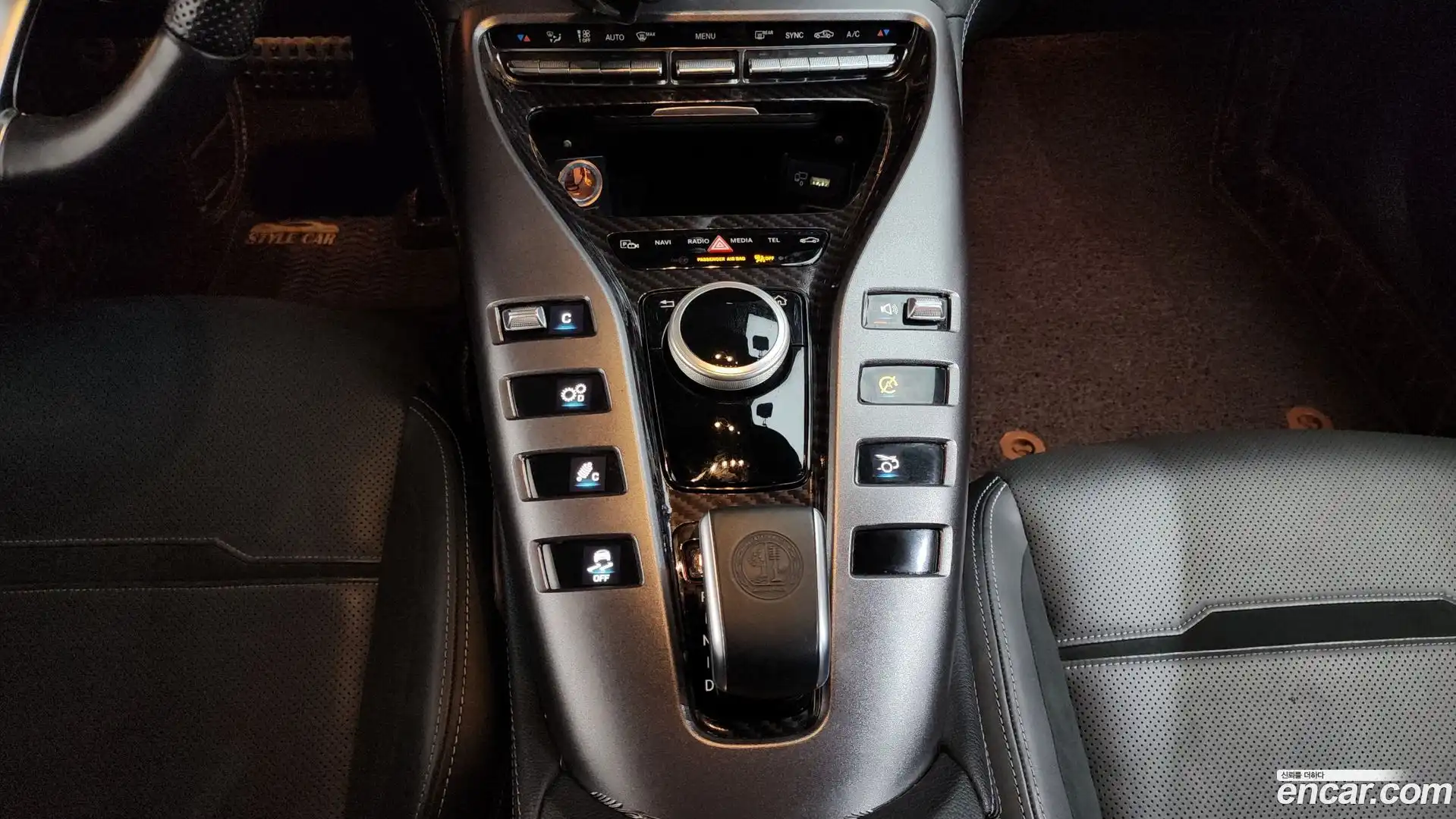 AMG GT Mercedes-Benz 2020.3-INNER-009
