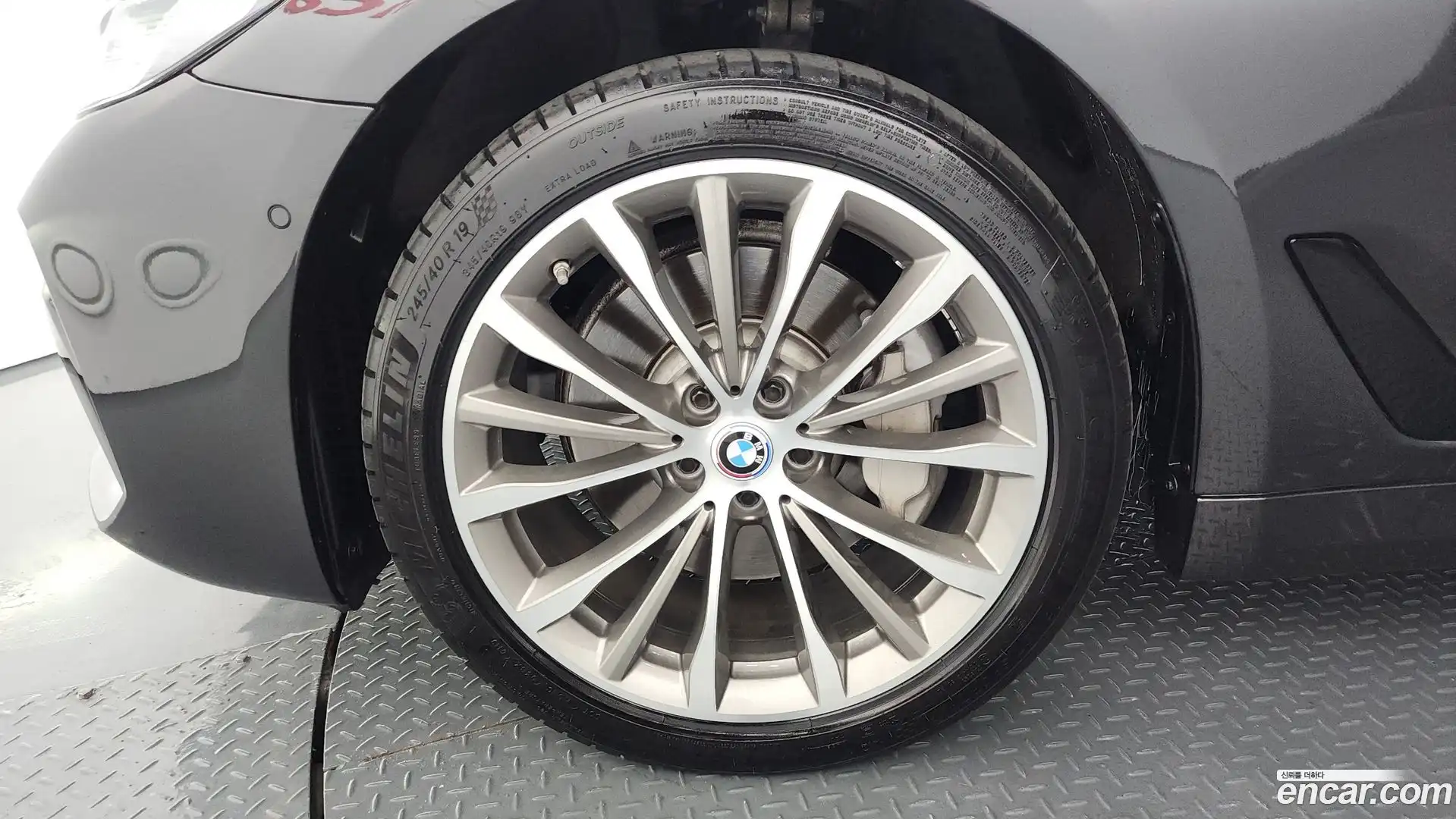 5-Series BMW 2018.9-OUTER-005