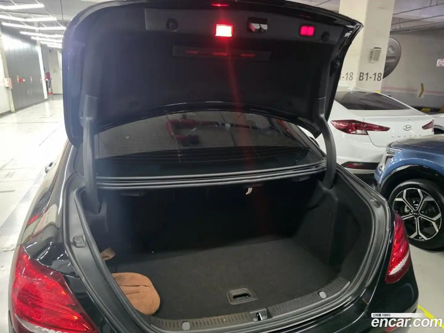E-Class Mercedes-Benz 2019.0-INNER-007
