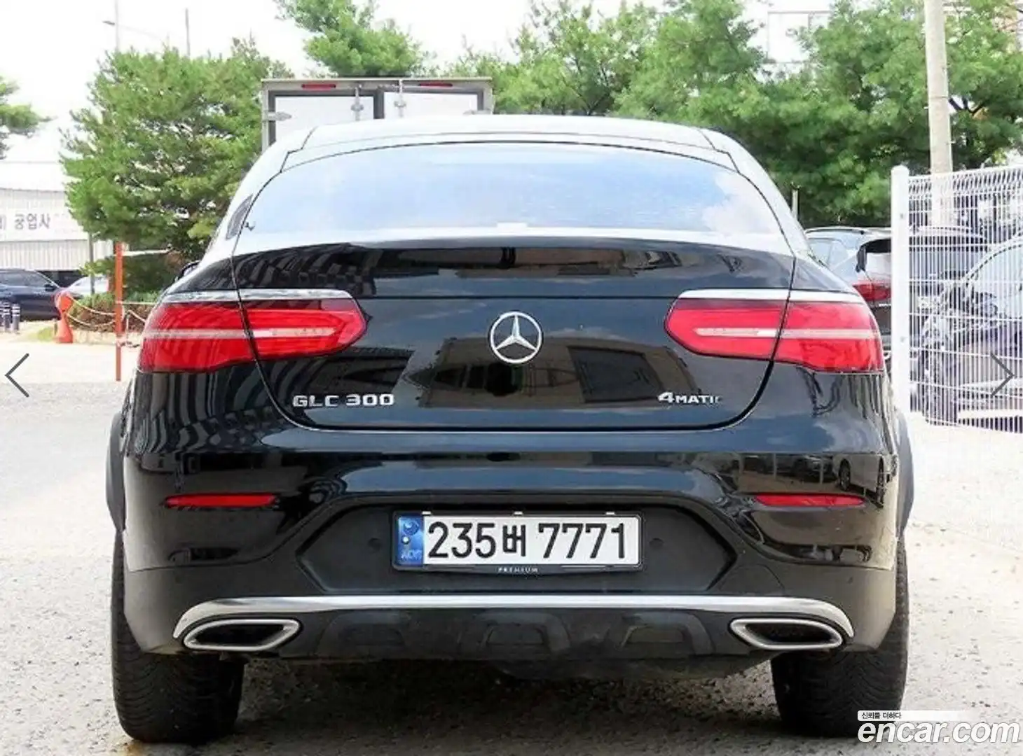 GLC-Class Mercedes-Benz 2017.10-OUTER-004