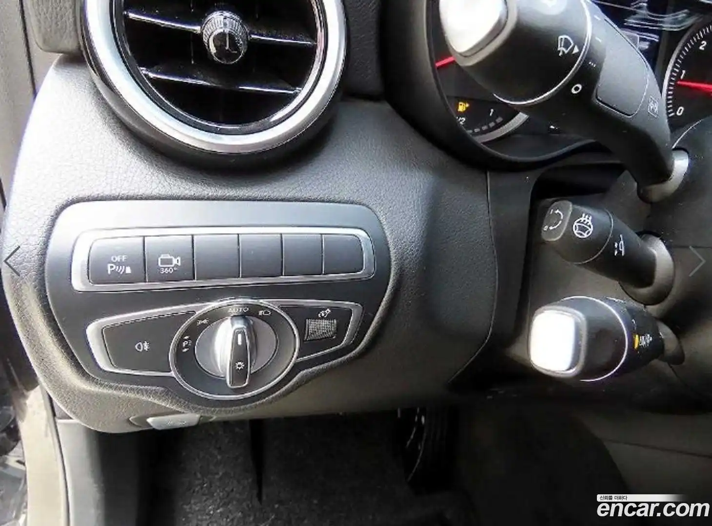GLC-Class Mercedes-Benz 2017.10-OPTION-015