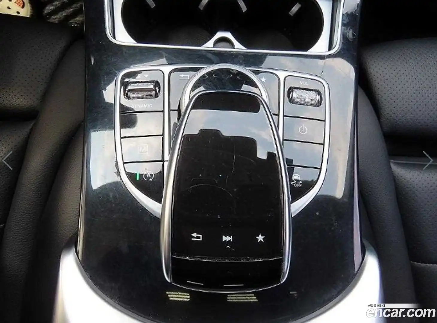 GLC-Class Mercedes-Benz 2017.10-OPTION-016