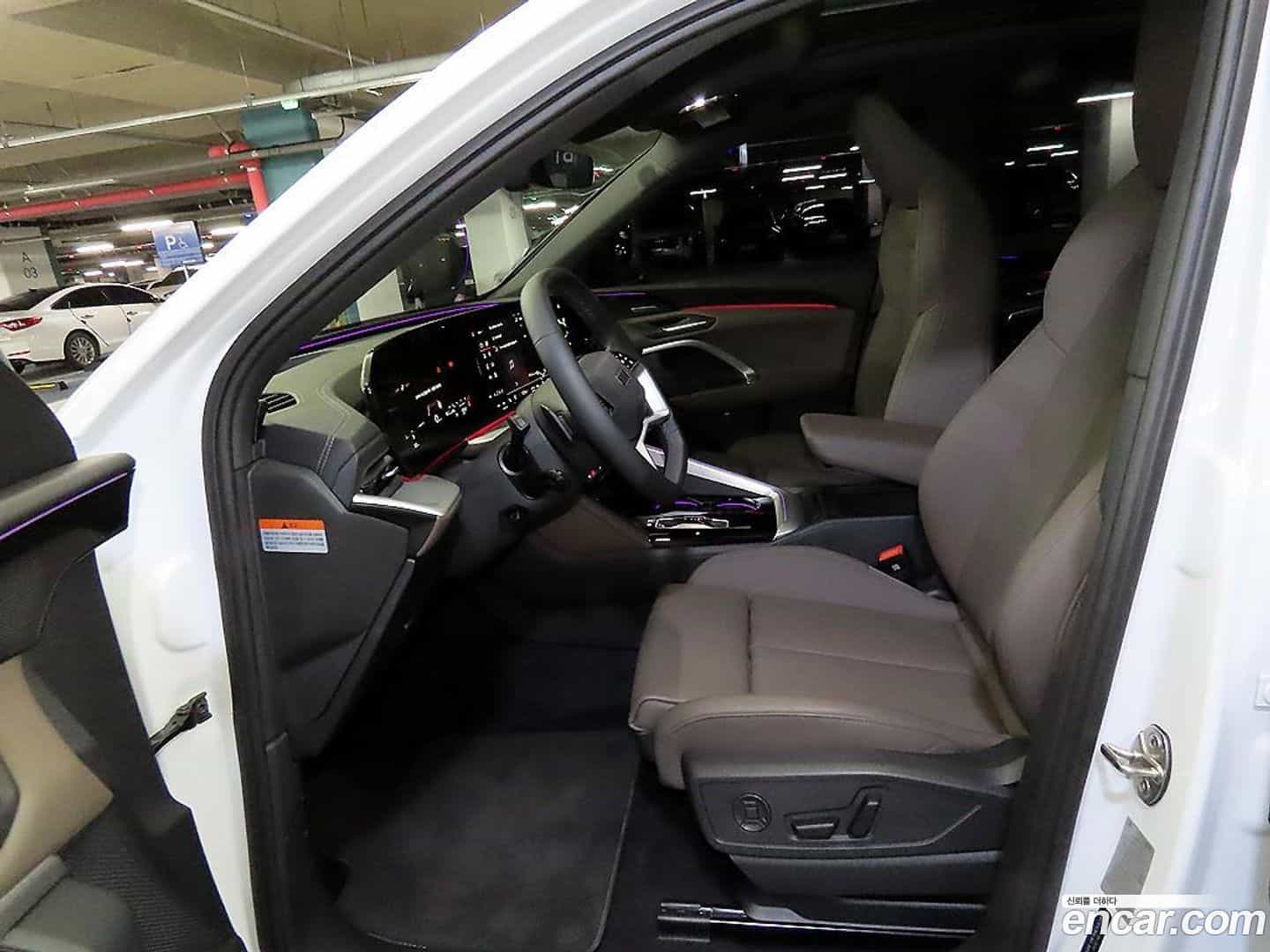 Q5 Audi 2025.11-OUTER-006