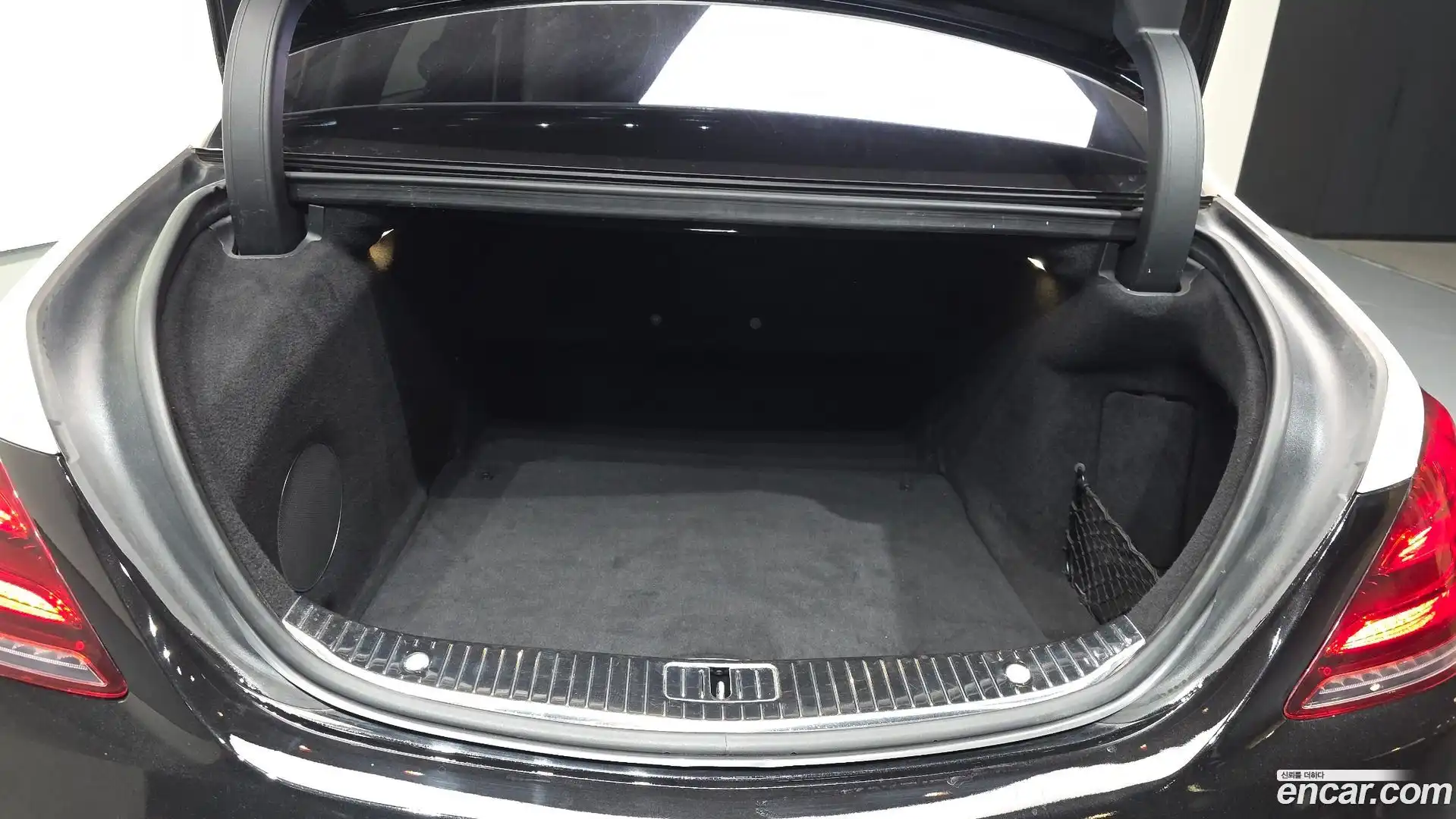 S-Class Mercedes-Benz 2015.11-OPTION-024