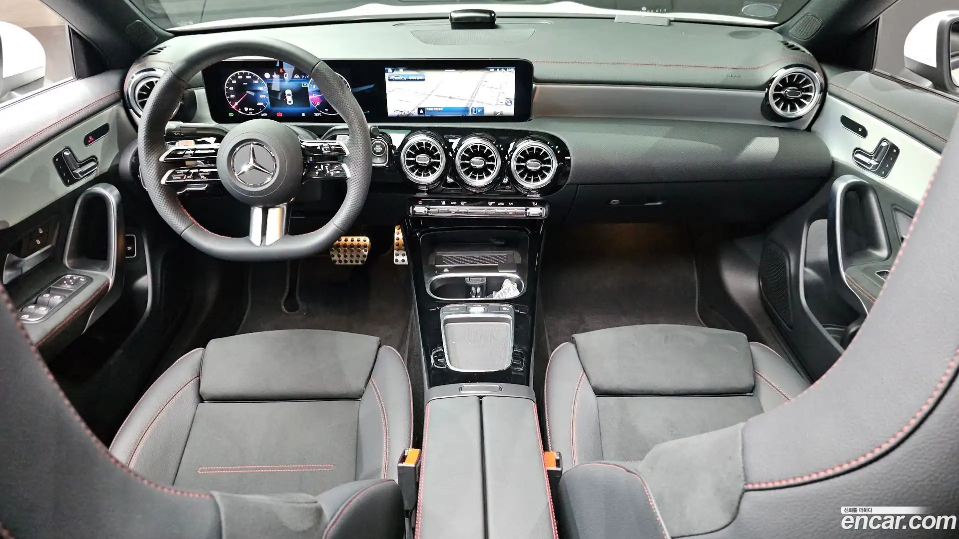 CLA-Class Mercedes-Benz 2024.3-INNER-007