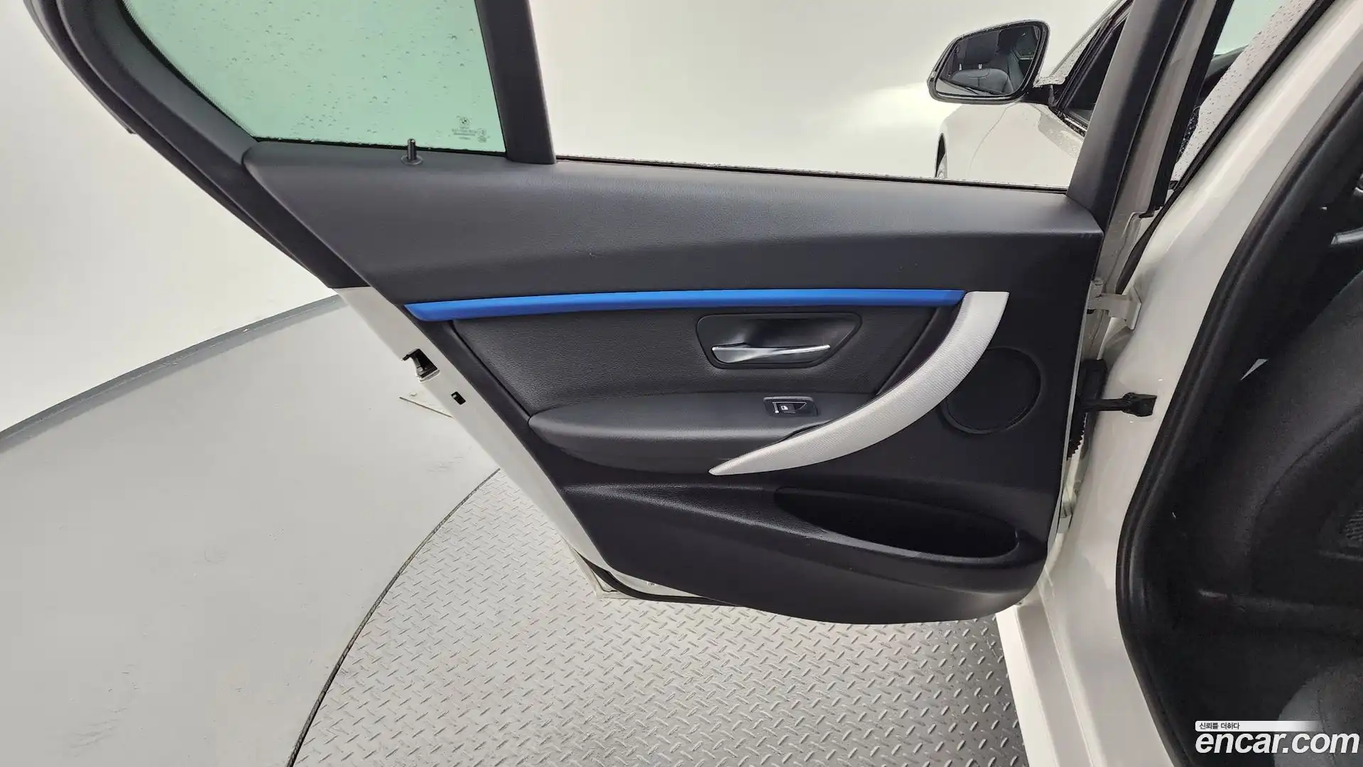 3-Series BMW 2018.2-INNER-035