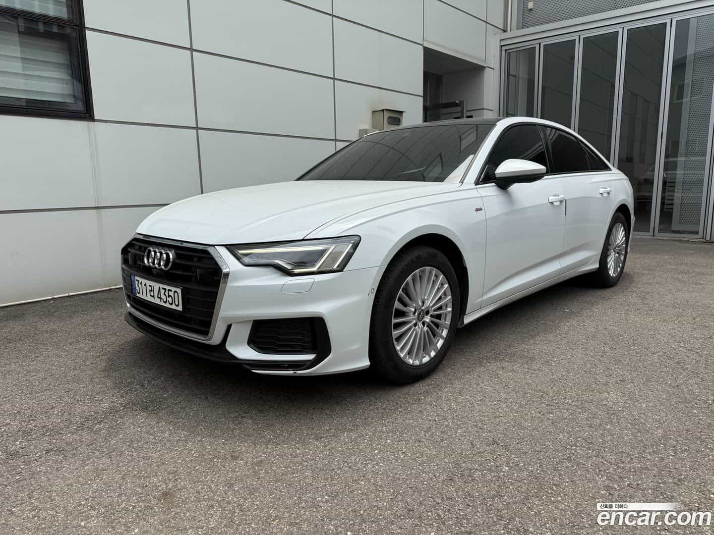 A6 Audi 2021.0-OUTER-001