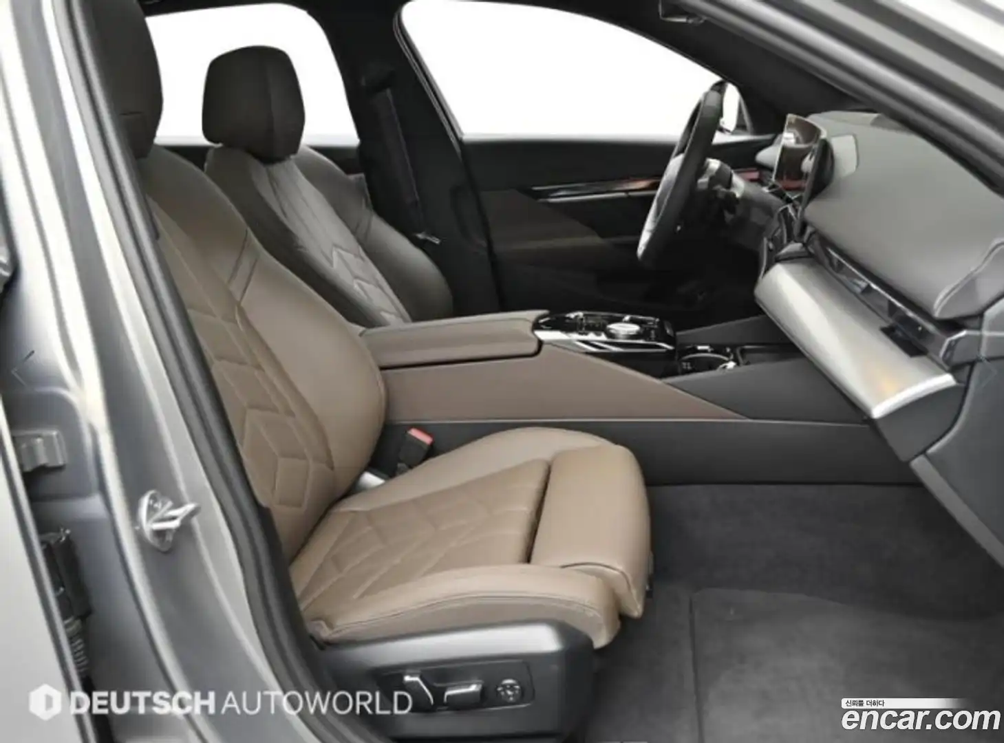 5-Series BMW 2025.11-INNER-010