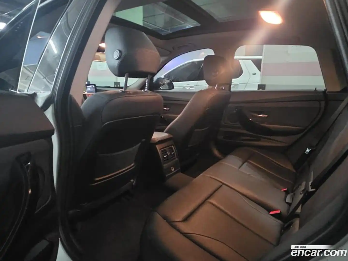 Gran Turismo BMW 2019.11-INNER-010