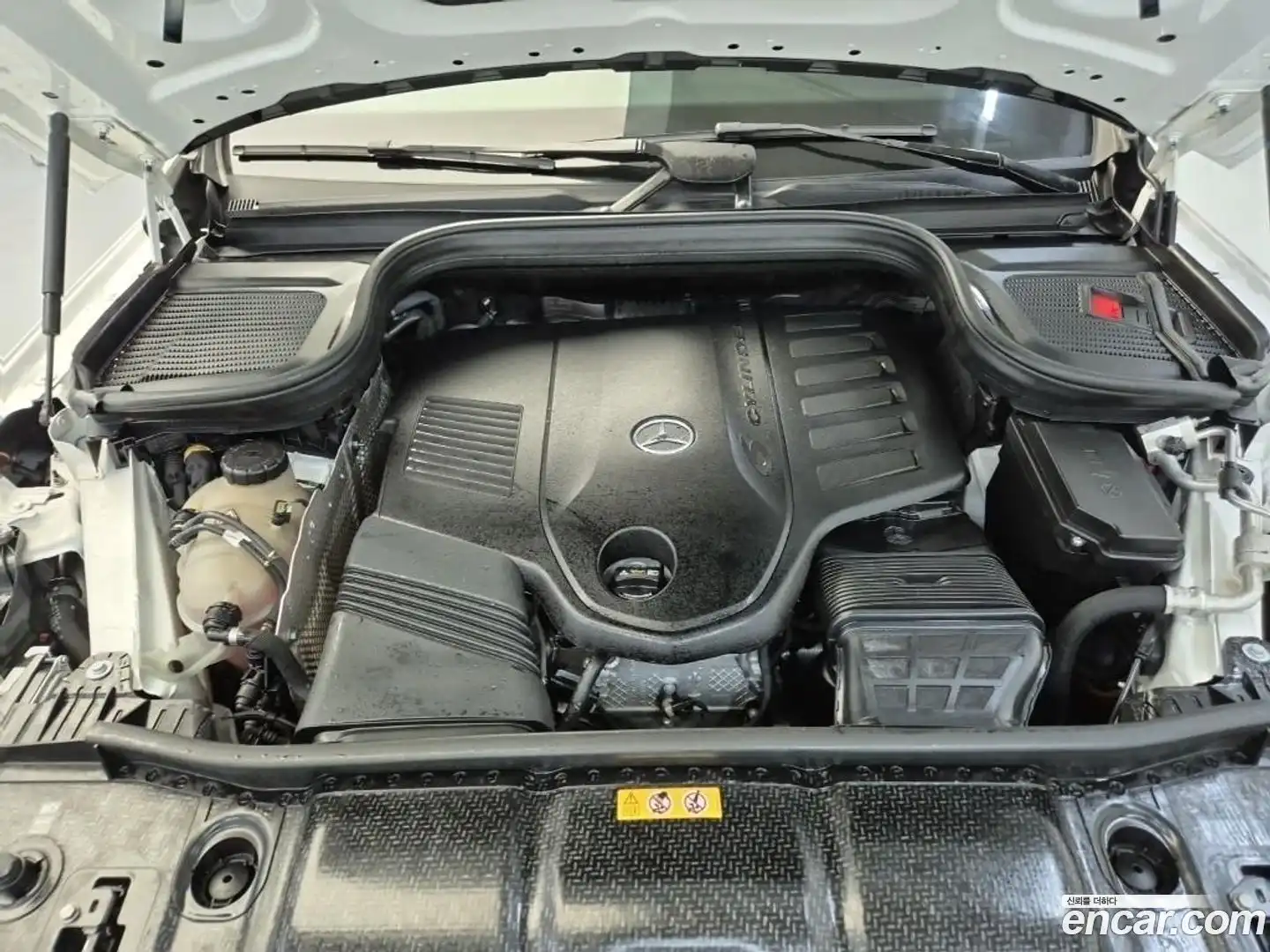 GLE-Class Mercedes-Benz 2021.3-OUTER-006