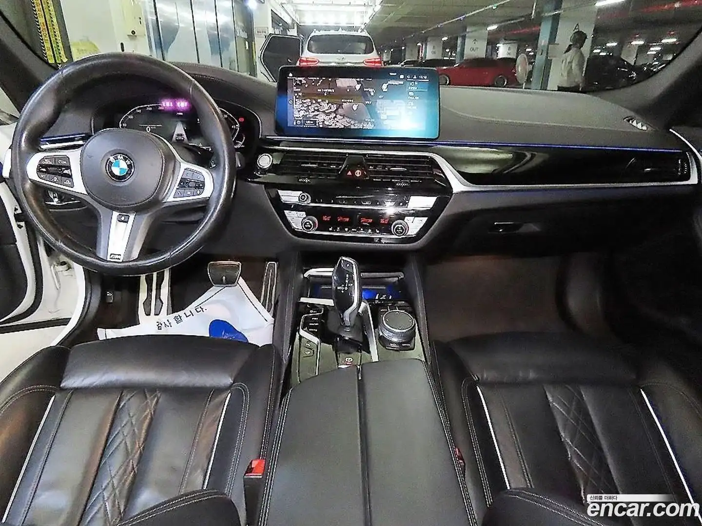 5-Series BMW 2021.4-INNER-010