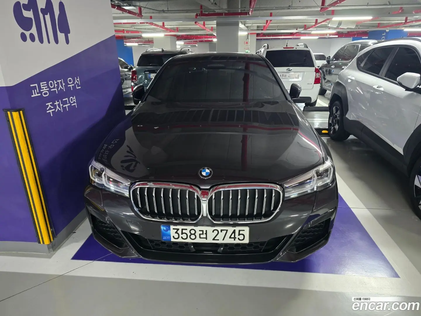 Main__Slider__Photo:5-Series BMW 2022.0-0