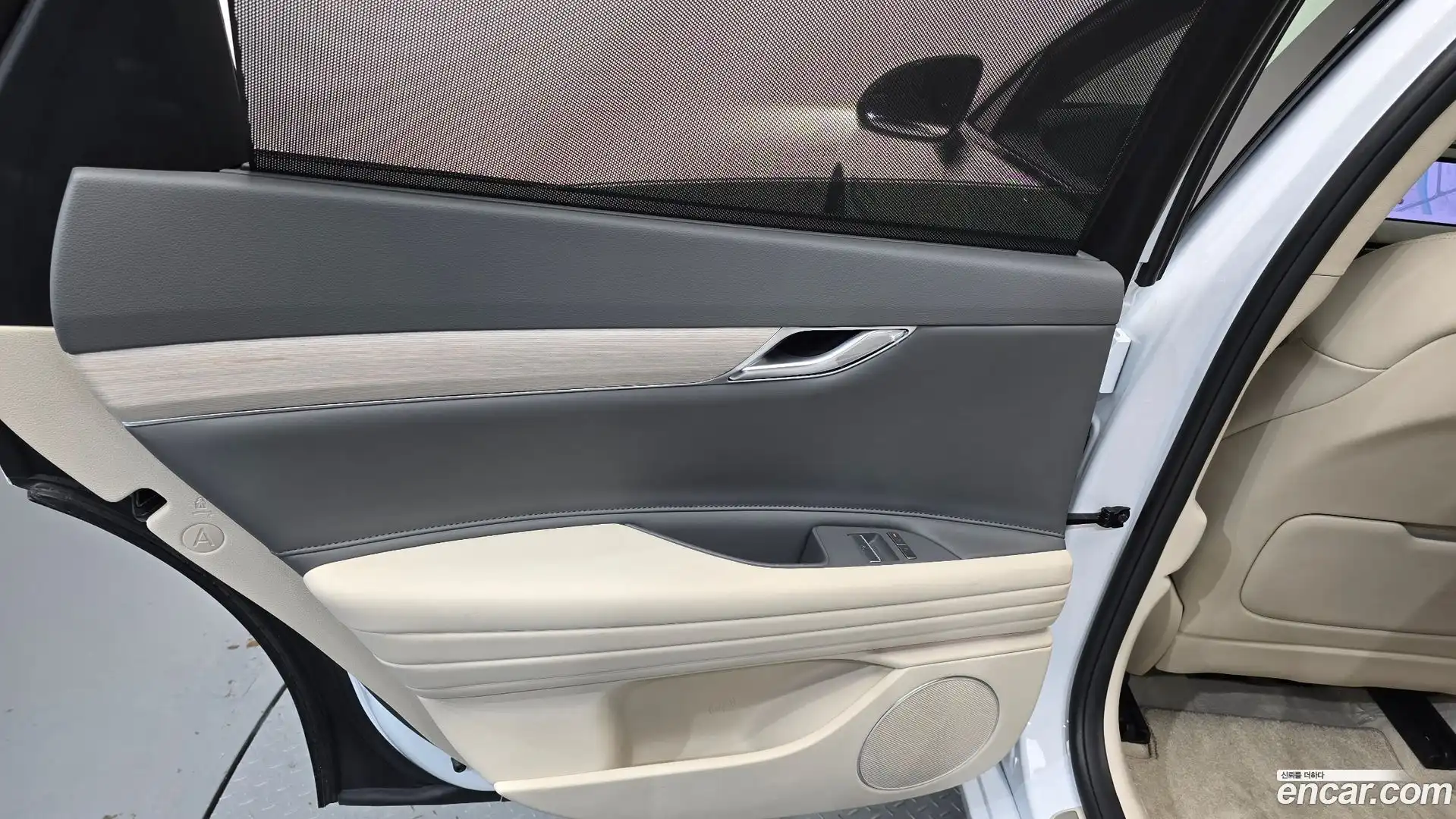 G80 Genesis 2024.6-INNER-035