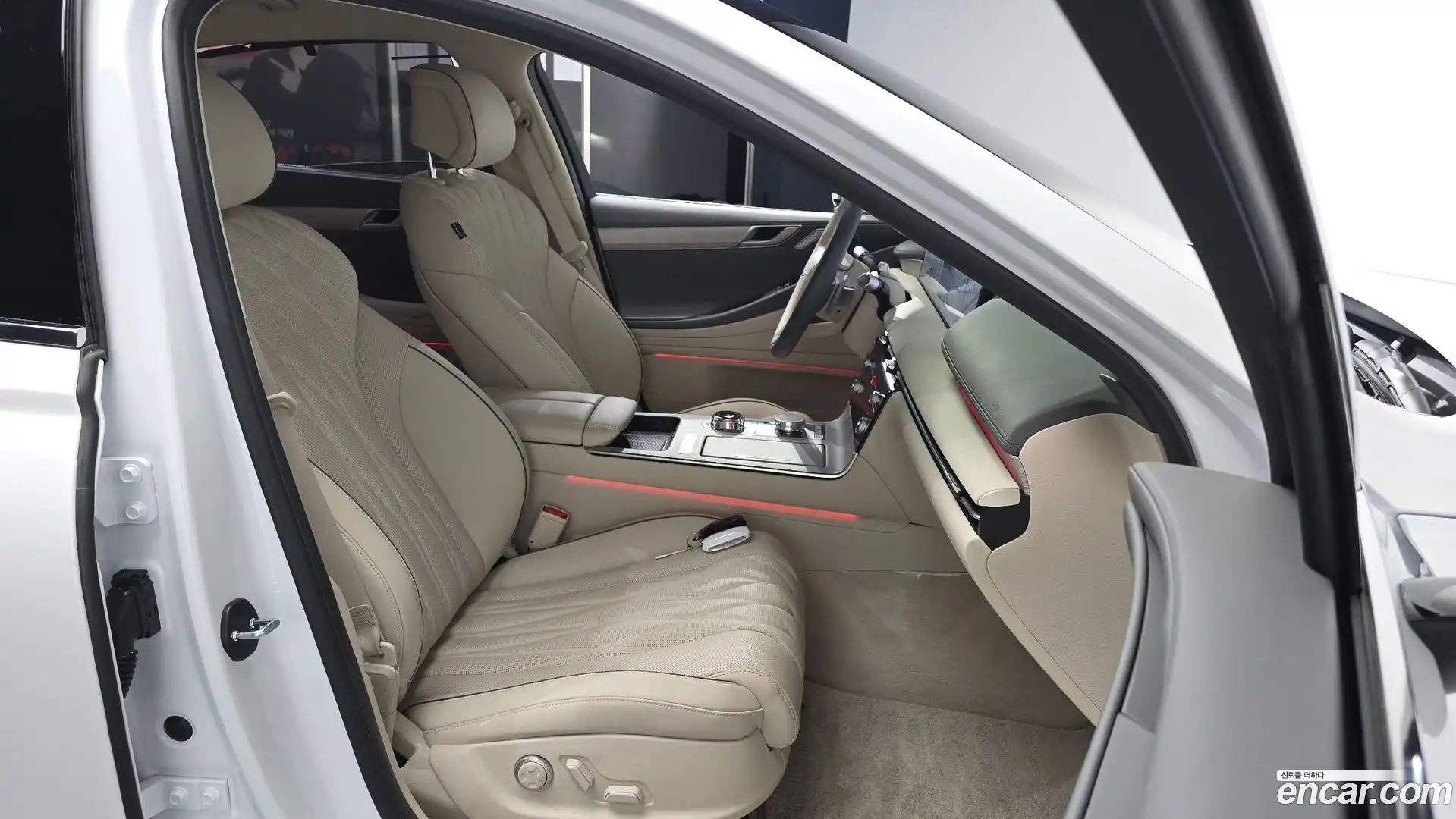 G80 Genesis 2024.6-INNER-036