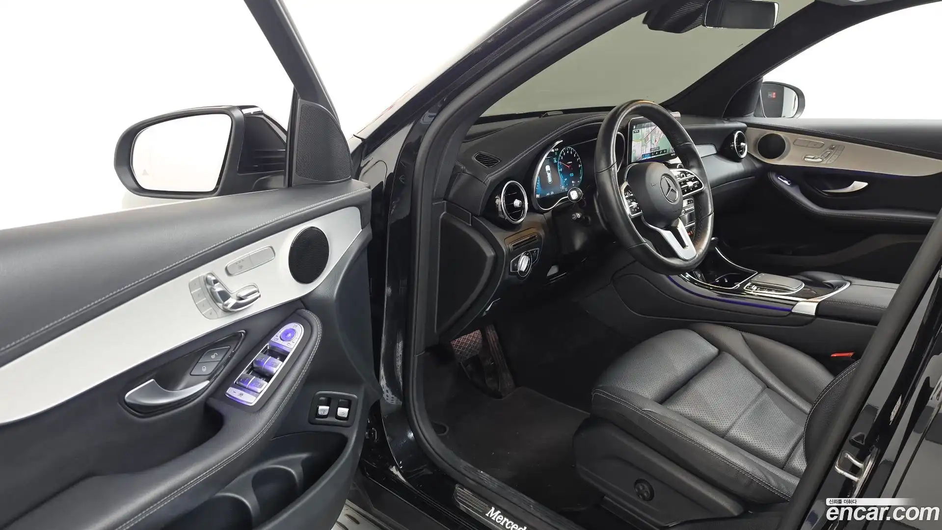 GLC-Class Mercedes-Benz 2021.5-INNER-010
