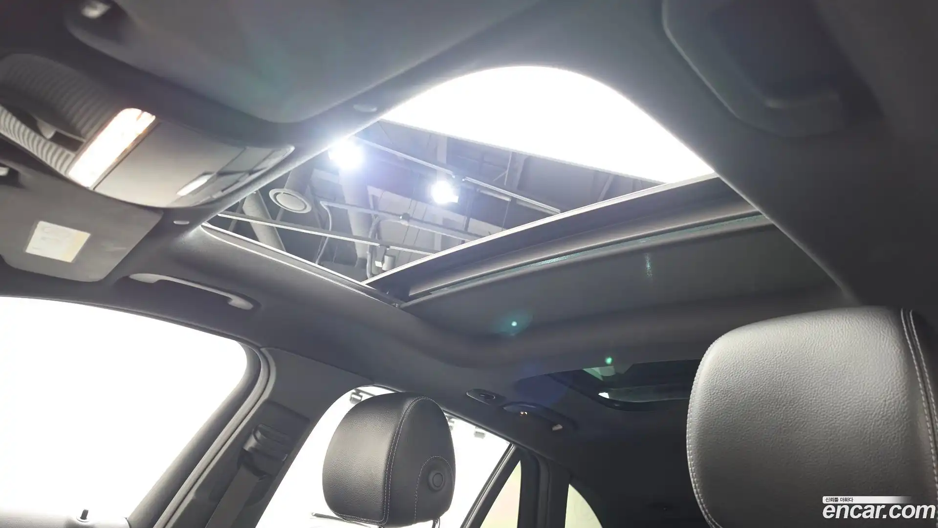 GLC-Class Mercedes-Benz 2021.5-OPTION-021