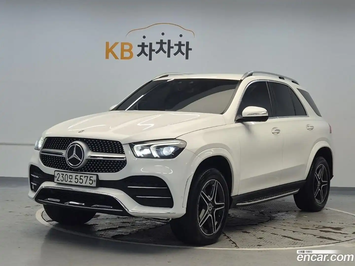 GLE-Class Mercedes-Benz 2019.9-OUTER-001