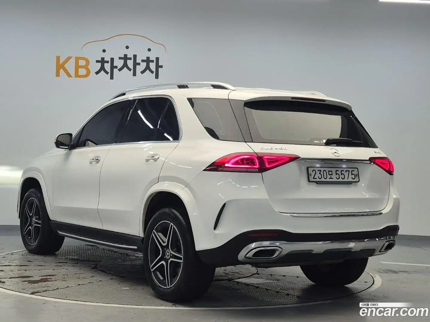 GLE-Class Mercedes-Benz 2019.9-OUTER-002