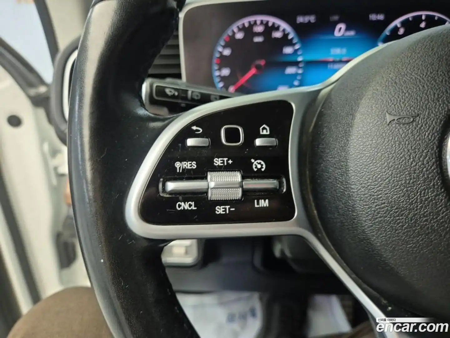 GLE-Class Mercedes-Benz 2019.9-OPTION-019