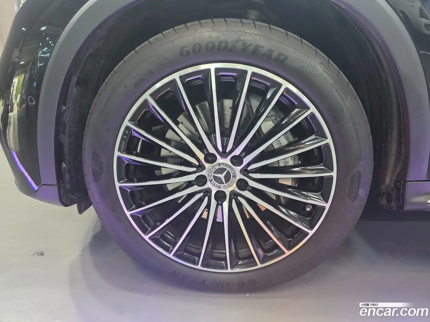 GLC-Class Mercedes-Benz 2024.8-OUTER-005