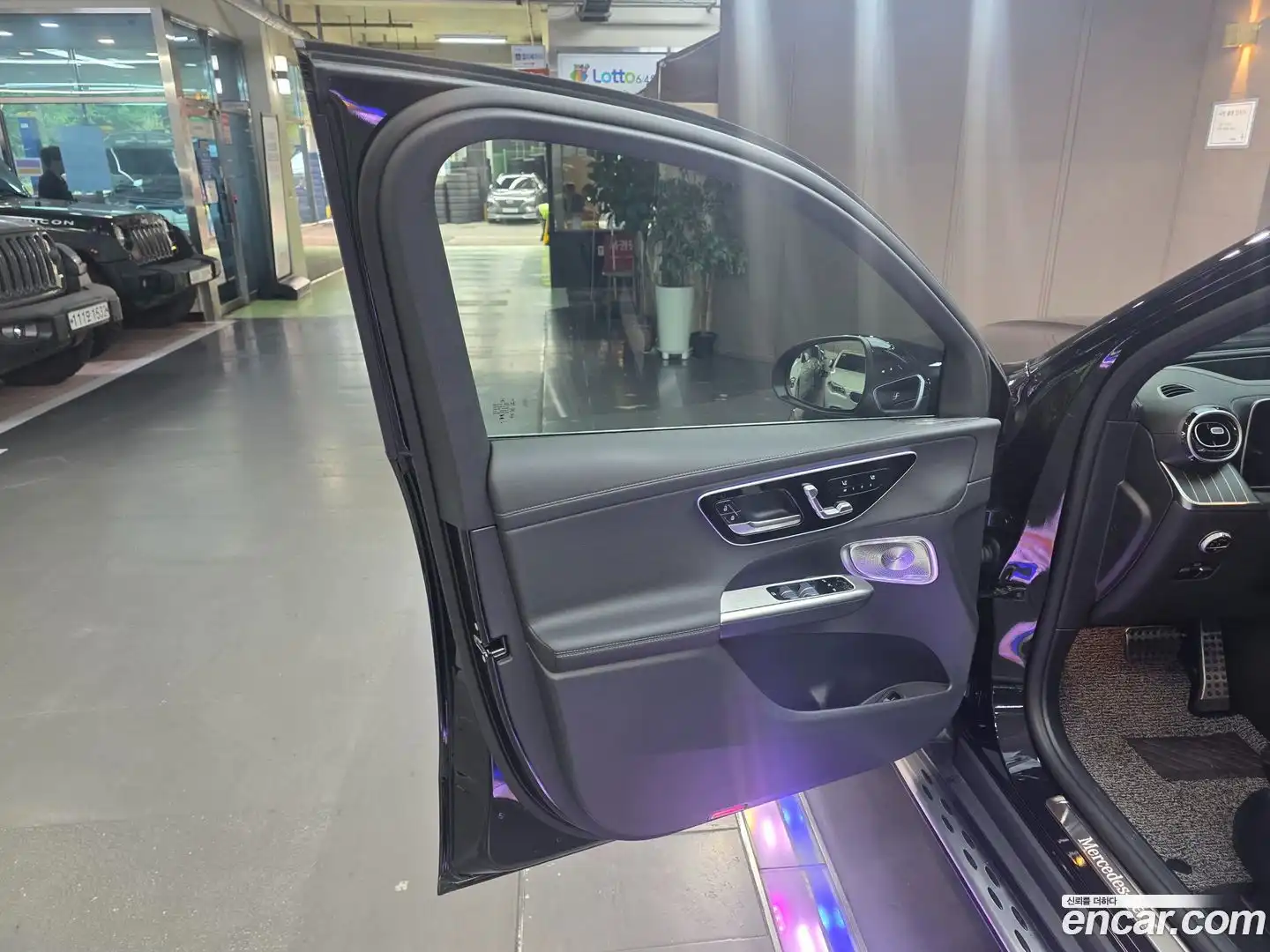 GLC-Class Mercedes-Benz 2024.8-OPTION-023