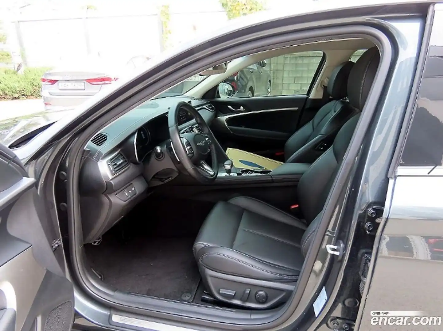 G70 Genesis 2021.1-OUTER-005