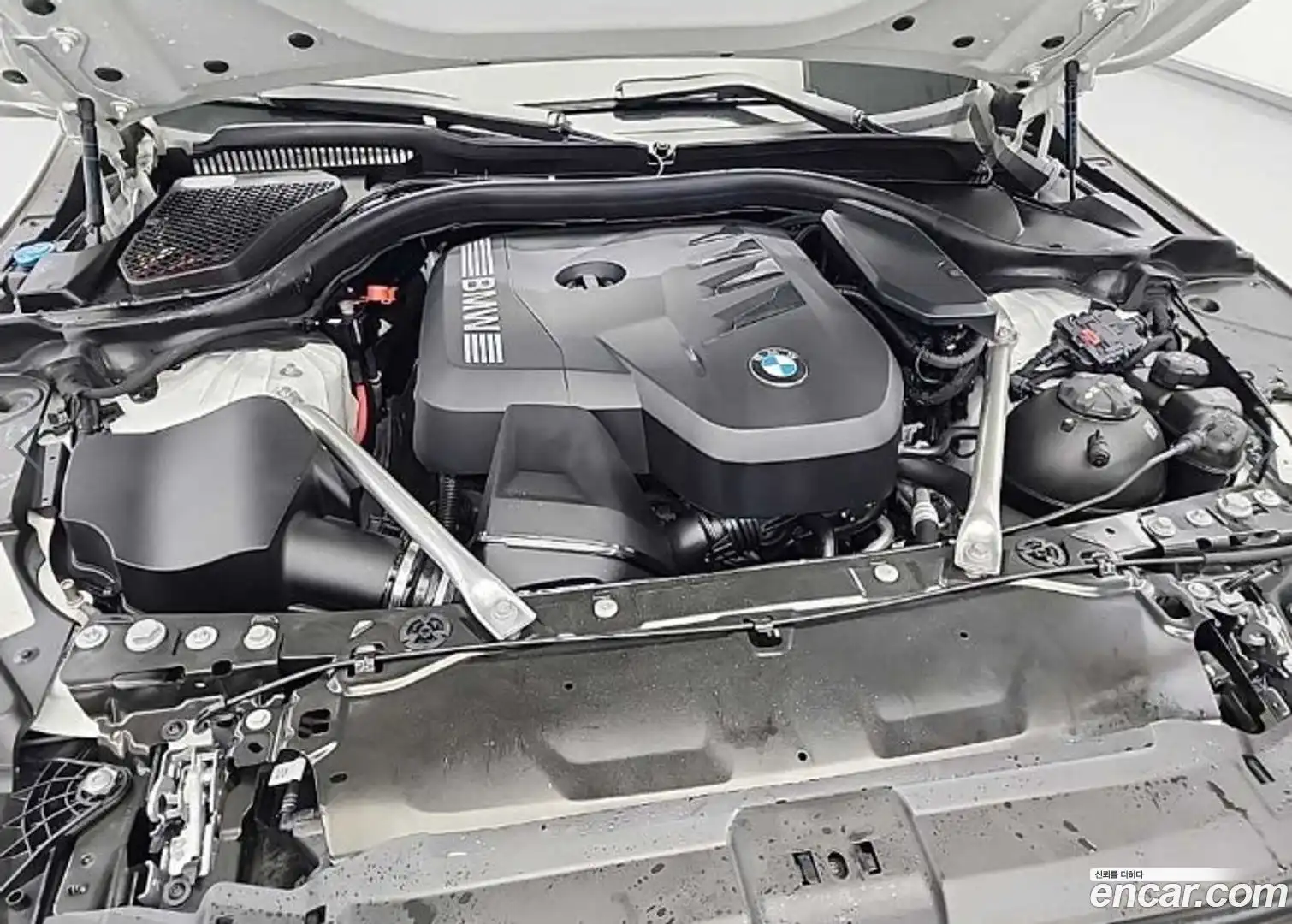 5-Series BMW 2025.5-OUTER-005