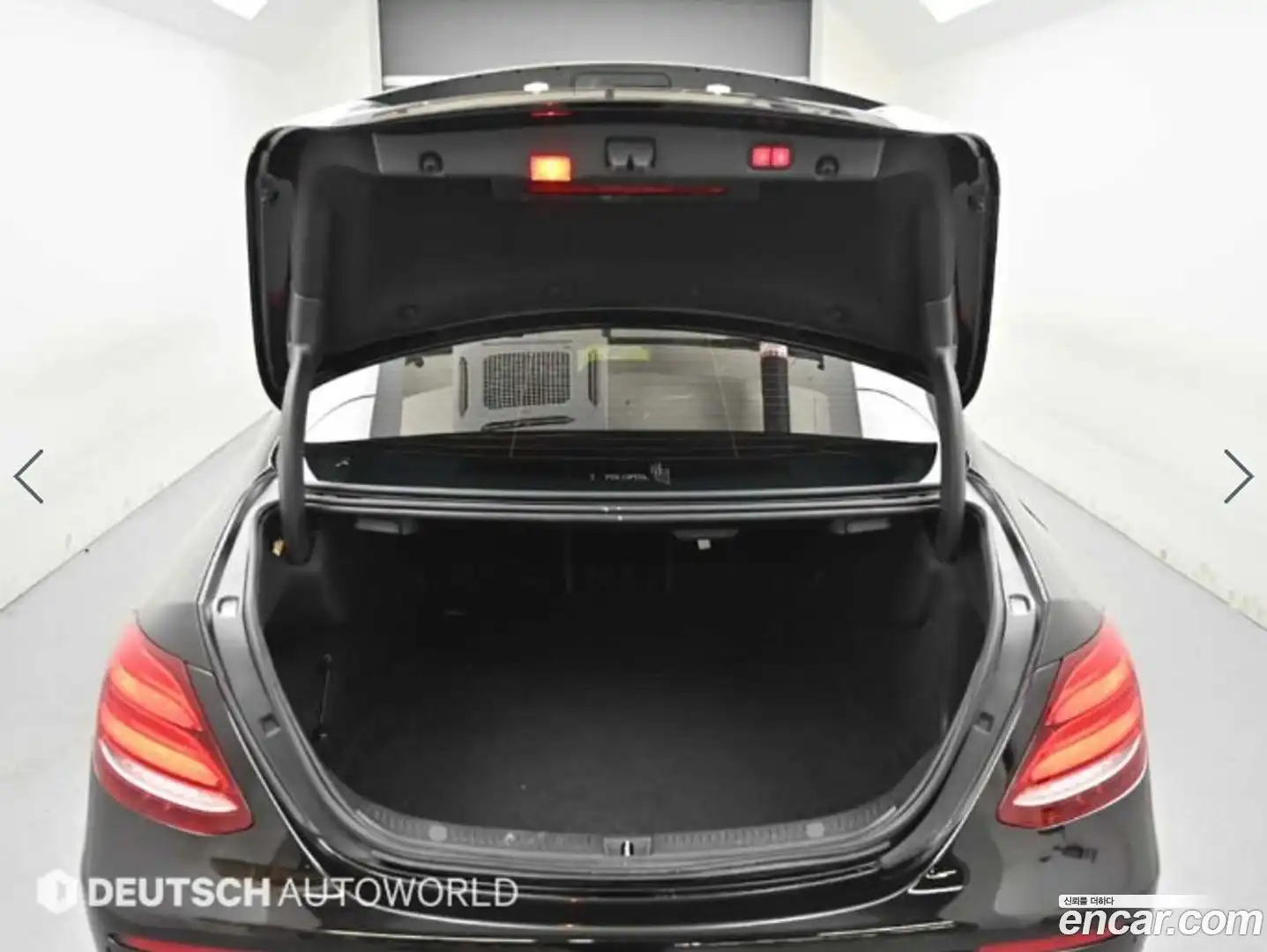E-Class Mercedes-Benz 2019.8-OPTION-023