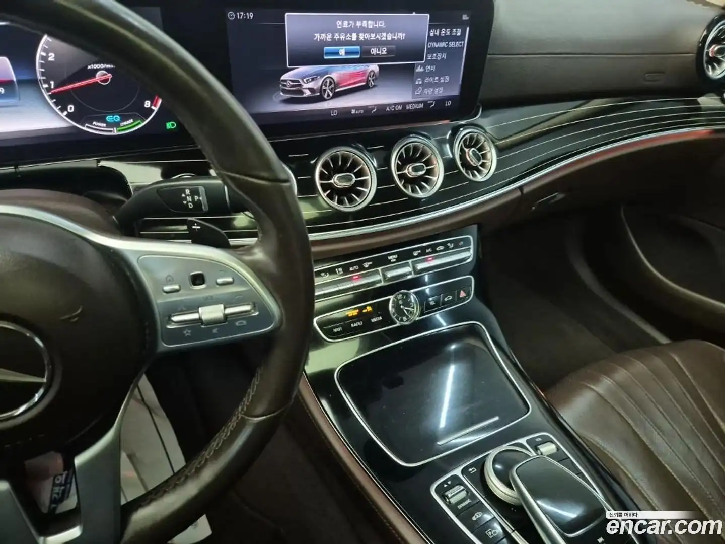 CLS-Class Mercedes-Benz 2019.10-INNER-010