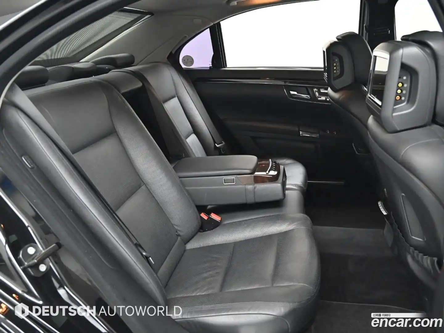 S-Class Mercedes-Benz 2011.4-OPTION-016