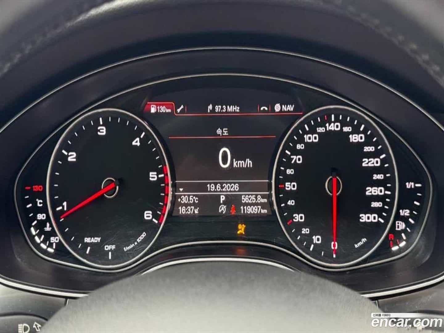 A6 Audi 2016.4-OPTION-015