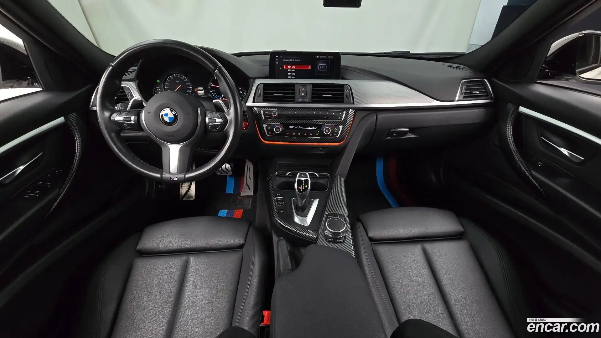 3-Series BMW 2018.11-INNER-007