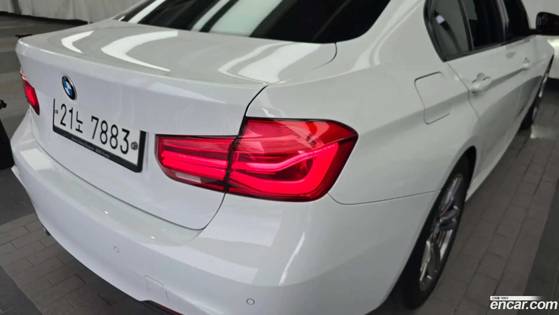 3-Series BMW 2018.11-OUTER-033