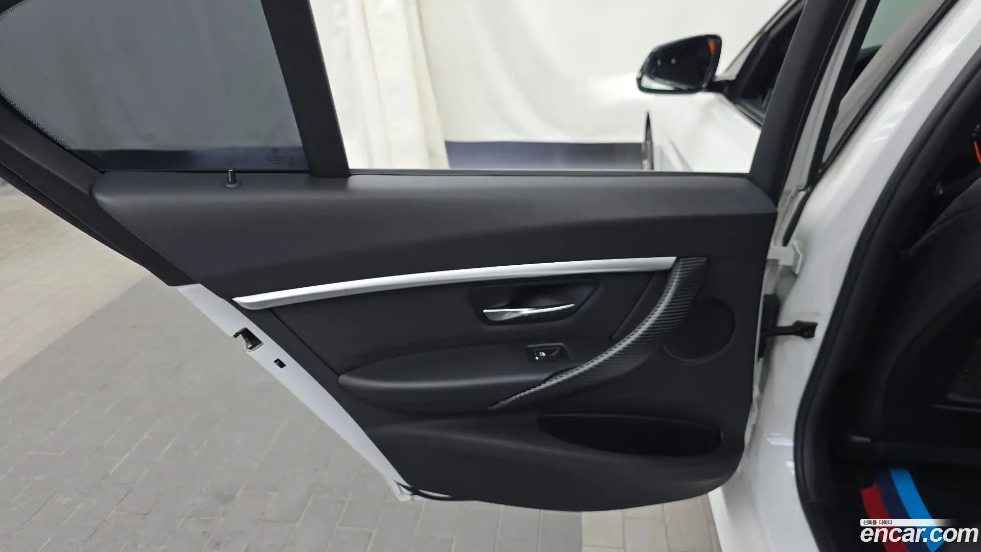 3-Series BMW 2018.11-INNER-035