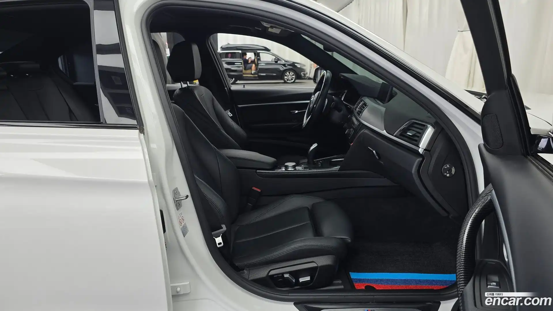 3-Series BMW 2018.11-INNER-036